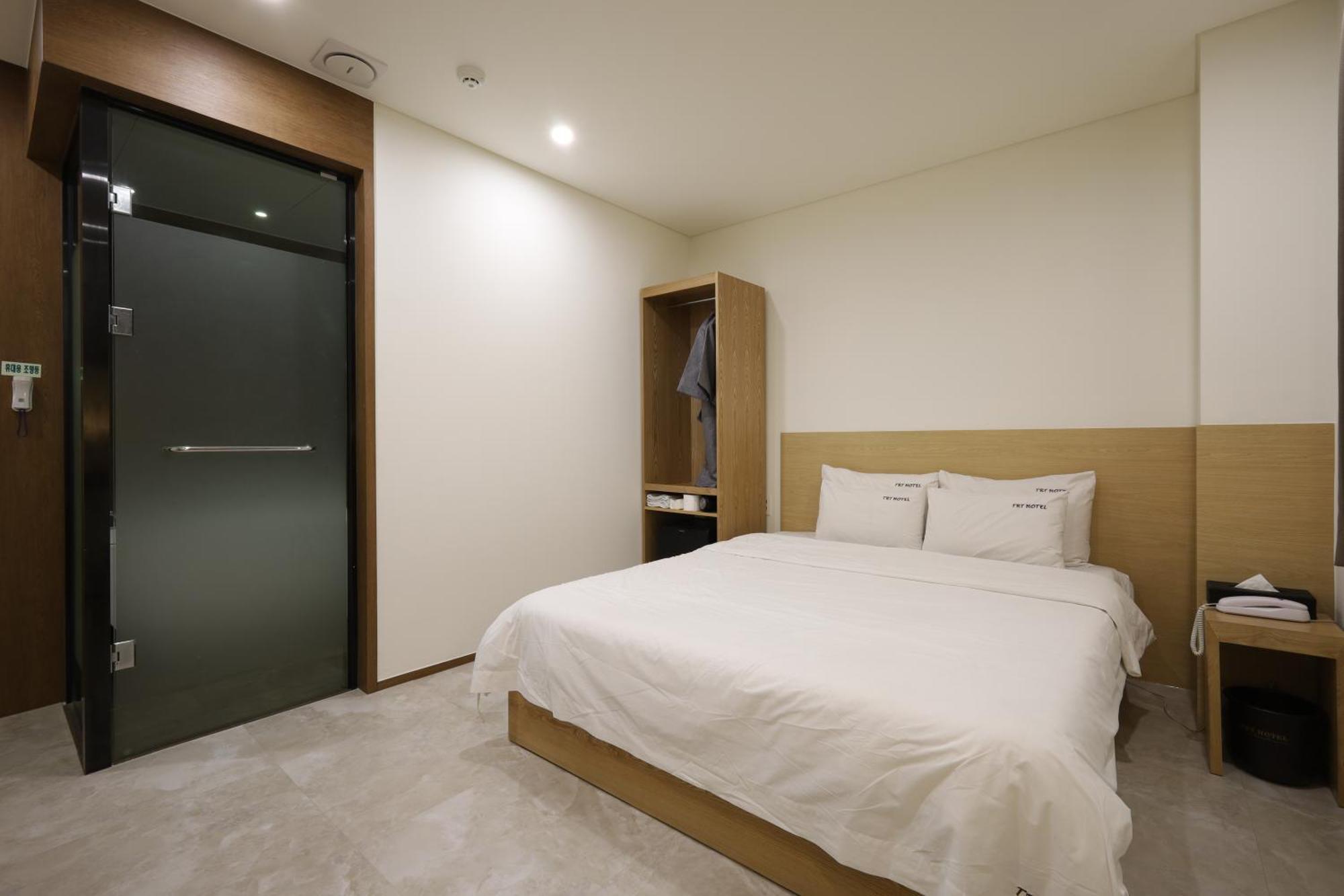 Trt Hotel Пусан Екстериор снимка