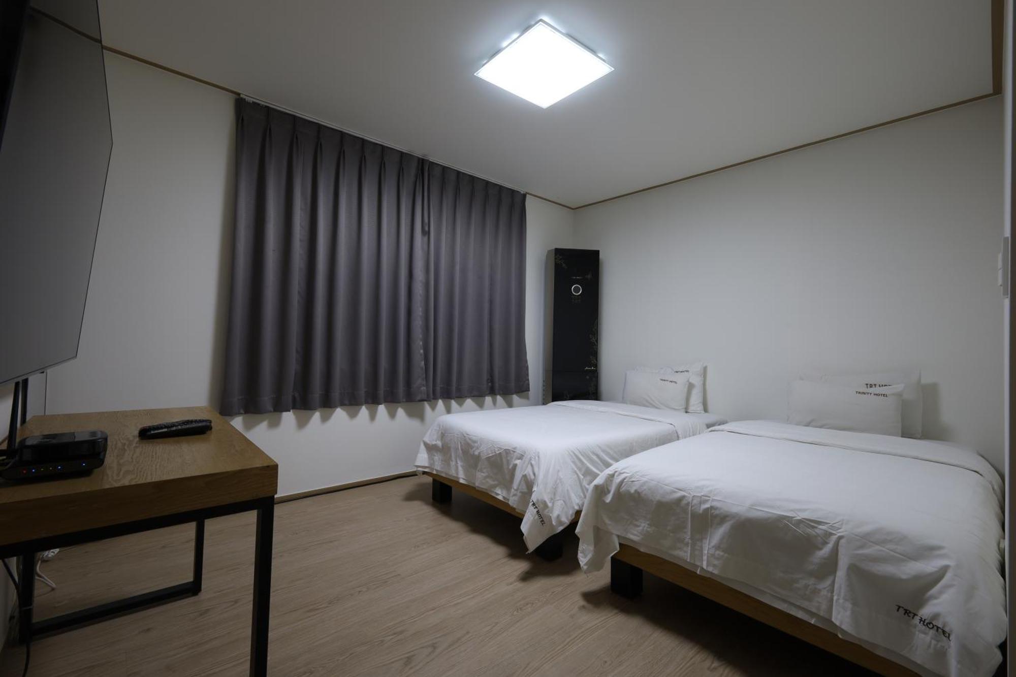 Trt Hotel Пусан Екстериор снимка