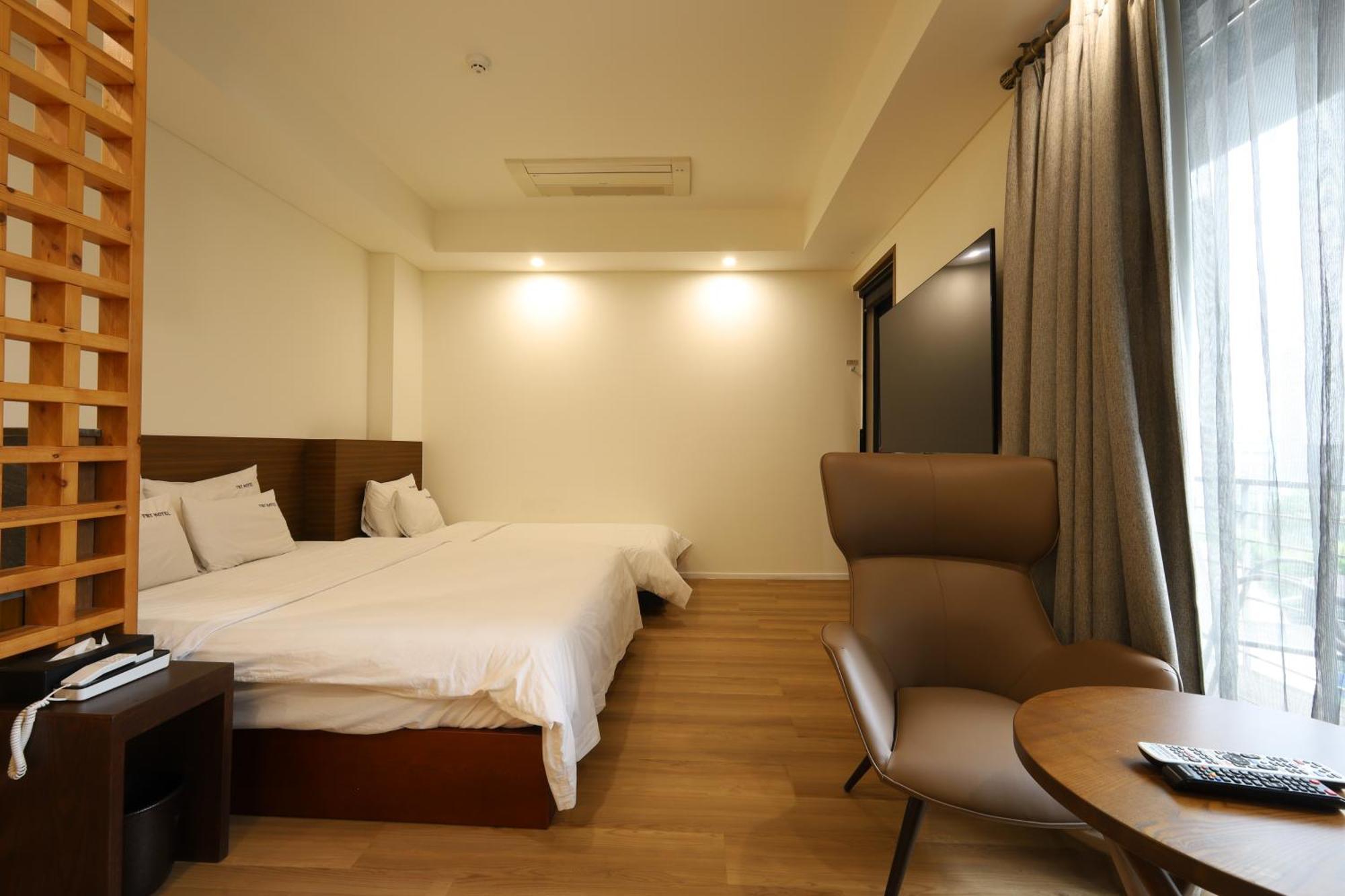 Trt Hotel Пусан Екстериор снимка