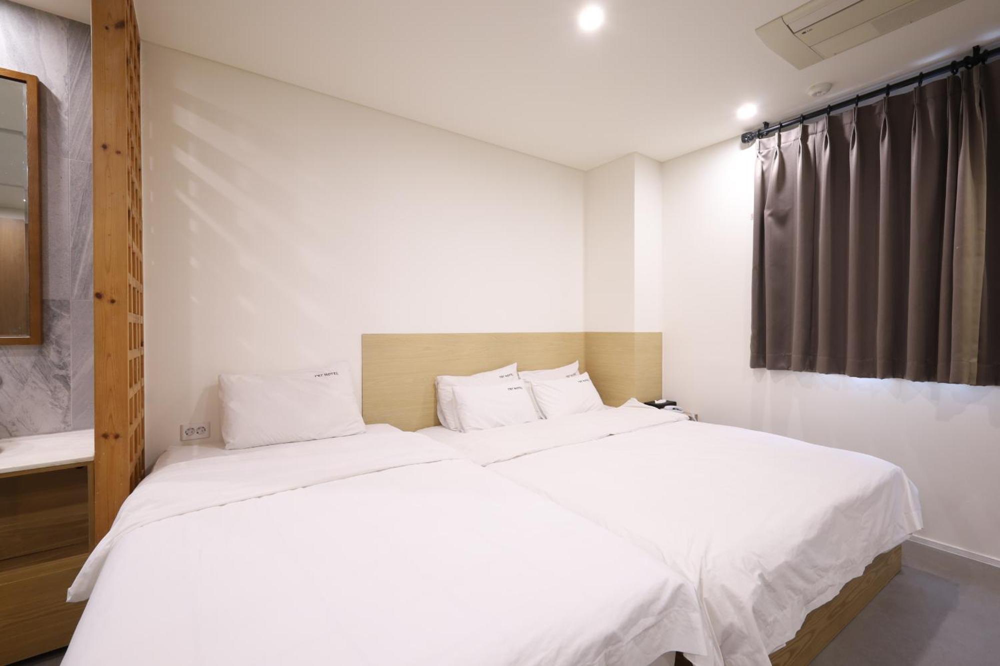 Trt Hotel Пусан Екстериор снимка
