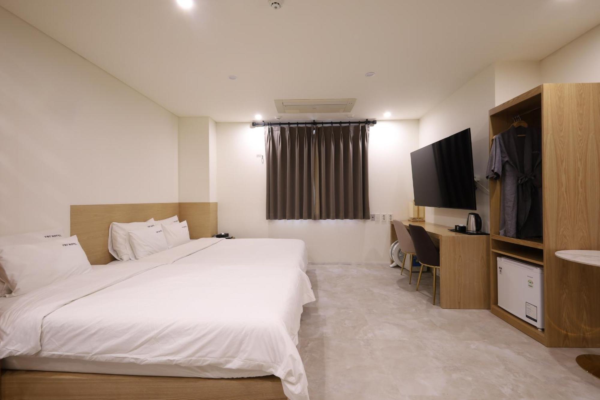 Trt Hotel Пусан Екстериор снимка