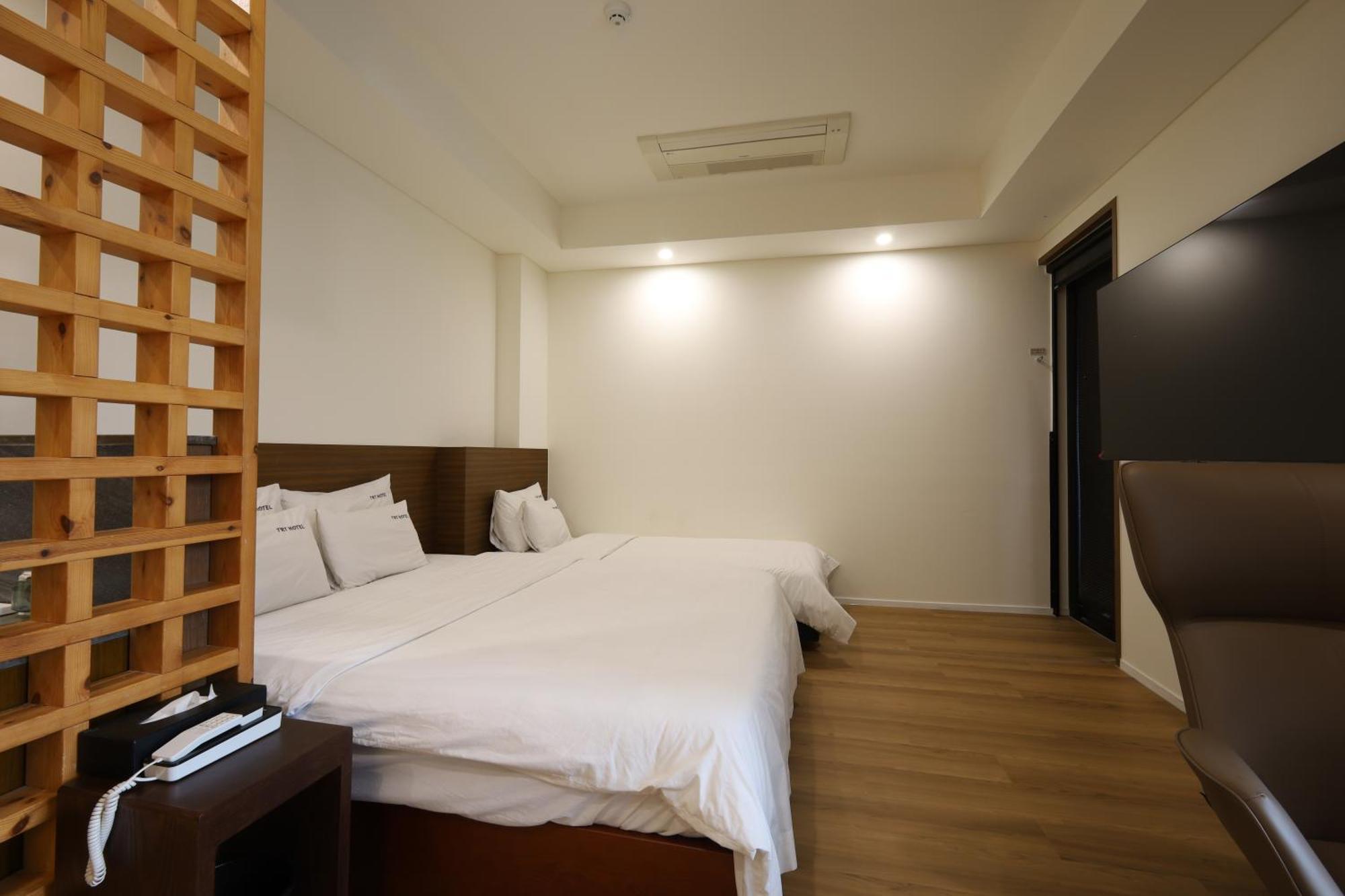 Trt Hotel Пусан Екстериор снимка
