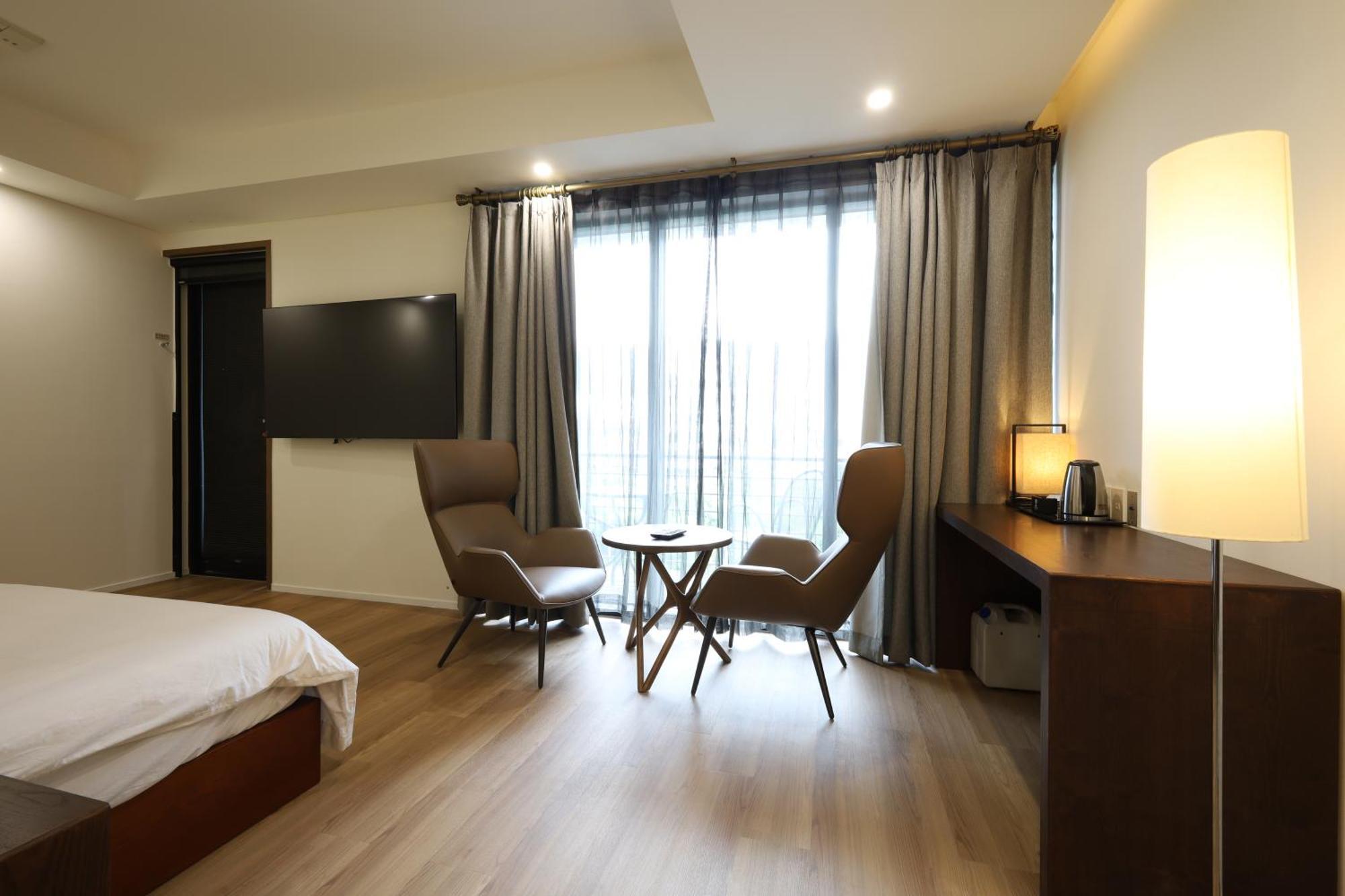 Trt Hotel Пусан Екстериор снимка