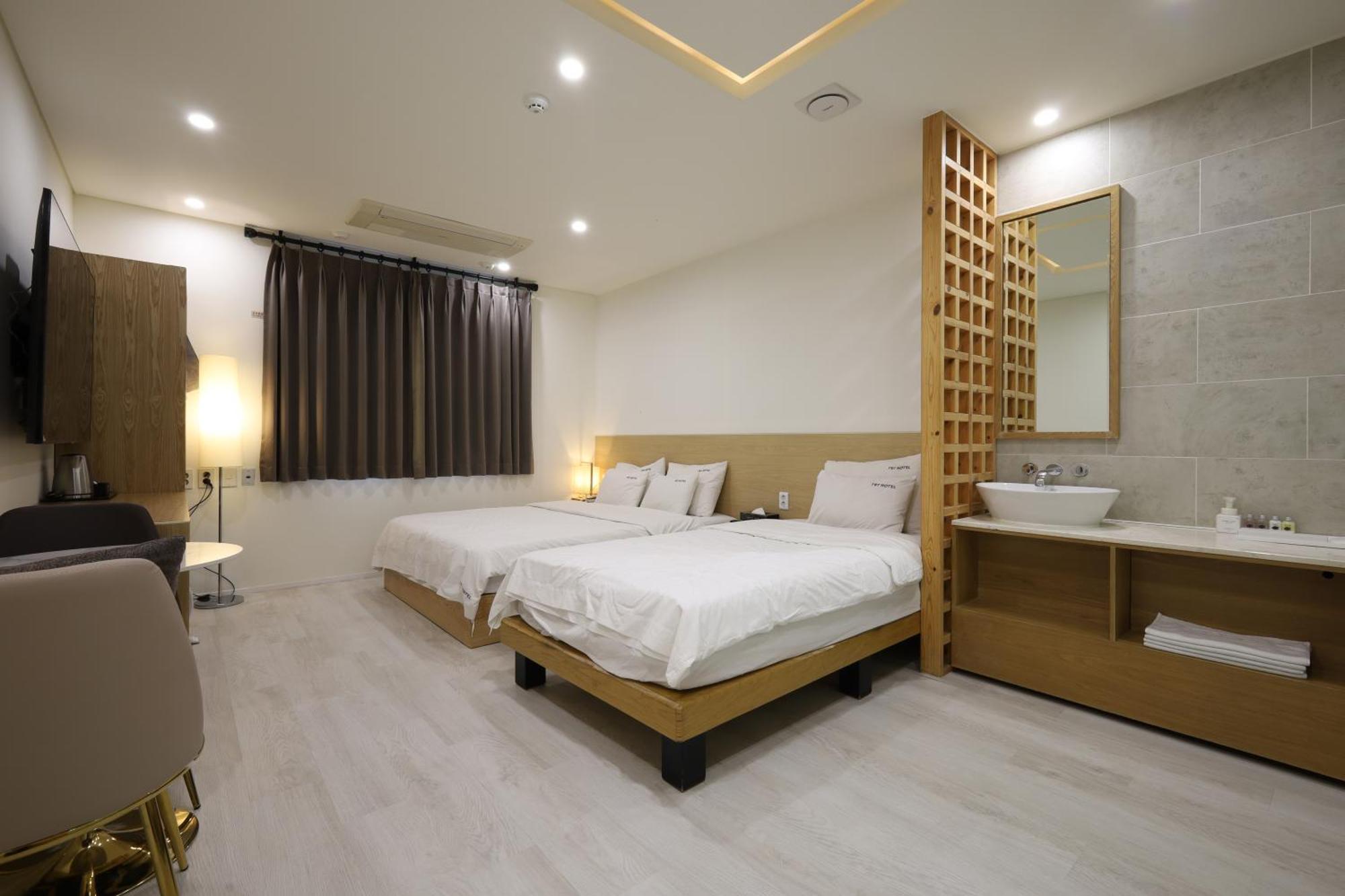 Trt Hotel Пусан Екстериор снимка