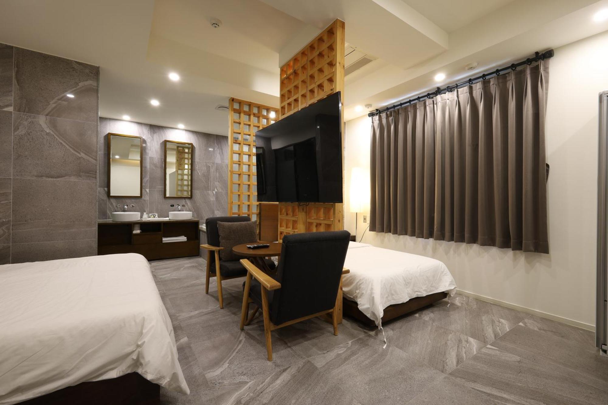 Trt Hotel Пусан Екстериор снимка