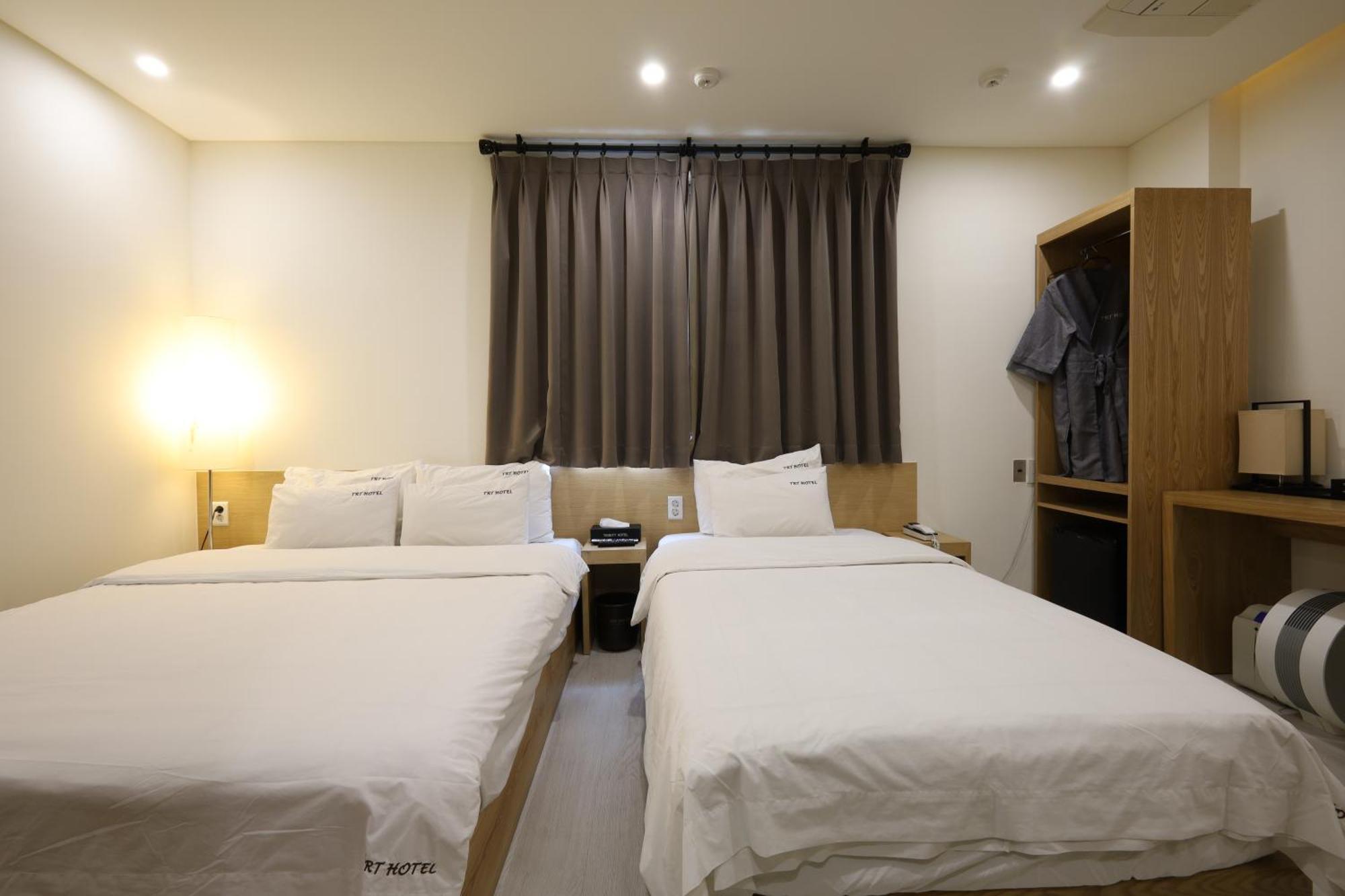 Trt Hotel Пусан Екстериор снимка